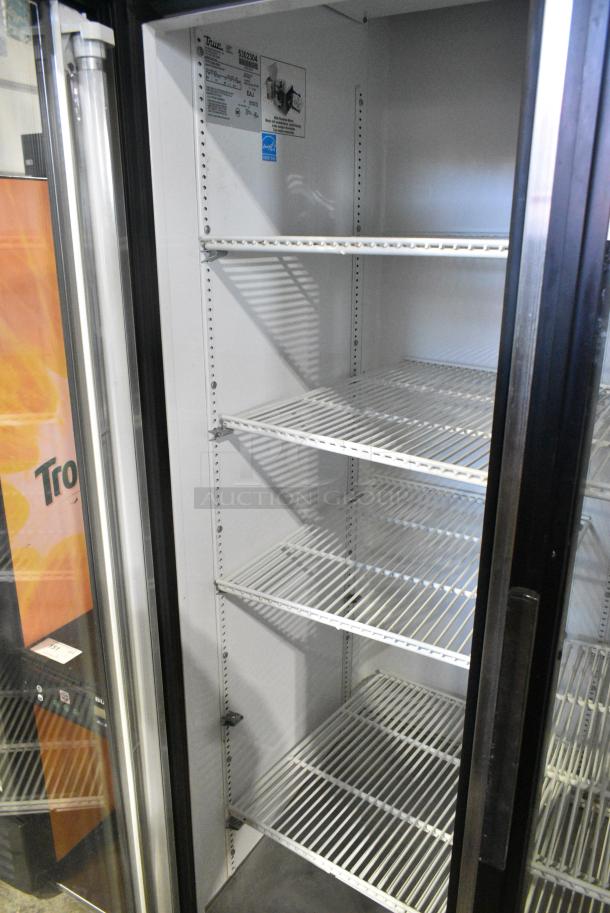 True GDM-35EM ENERGY STAR Metal Commercial 2 Door Reach In Cooler Merchandiser w/ Poly Coated Racks. 115 Volts, 1 Phase. Tested and Powers On But Does Not Get Cold - Image 3 of 5