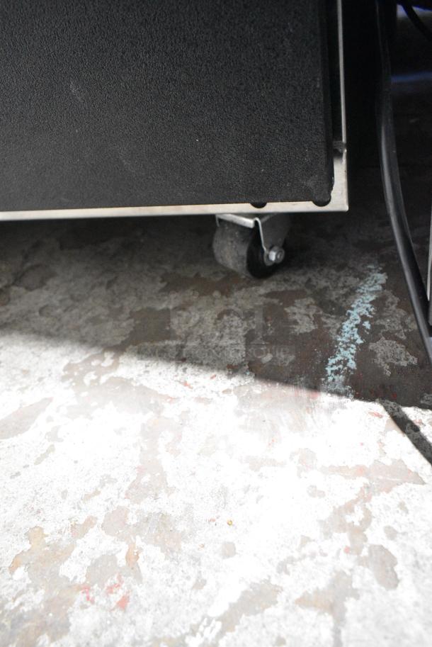 BRAND NEW SCRATCH AND DENT! Glastender C1FB36 Metal Commercial Single Door Undercounter Cooler on Commercial Casters. 115 Volts, 1 Phase. Tested and Working! - Image 2 of 4