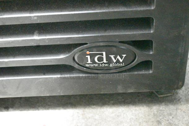 IDW G-11-C33EB Metal Commercial Single Door Reach In Cooler Merchandiser w/ Poly Coated Racks. 115 Volts, 1 Phase. Tested and Working! - Image 2 of 5