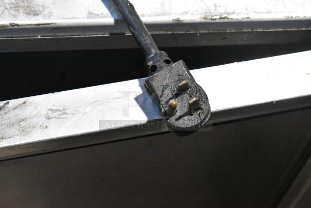 True TWT-36 ENERGY STAR Stainless Steel Commercial 2 Door Work Top Cooler on Commercial Casters. 115 Volts, 1 Phase. Tested and Working! - Image 6 of 7