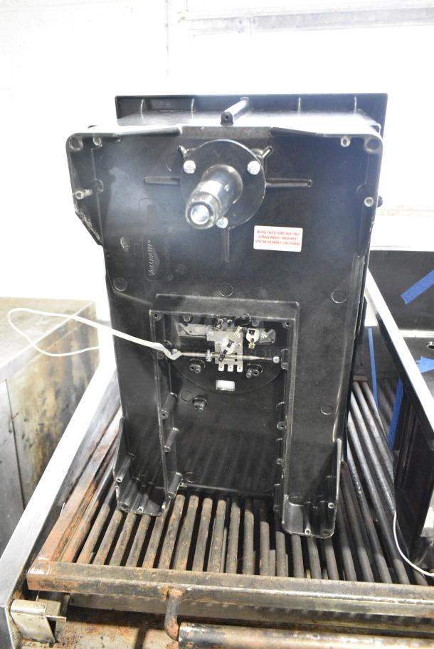 2 Metal Commercial Food Warmer. Cannot Test Due To Missing Power Cord. 2 Times Your Bid! - Image 5 of 6