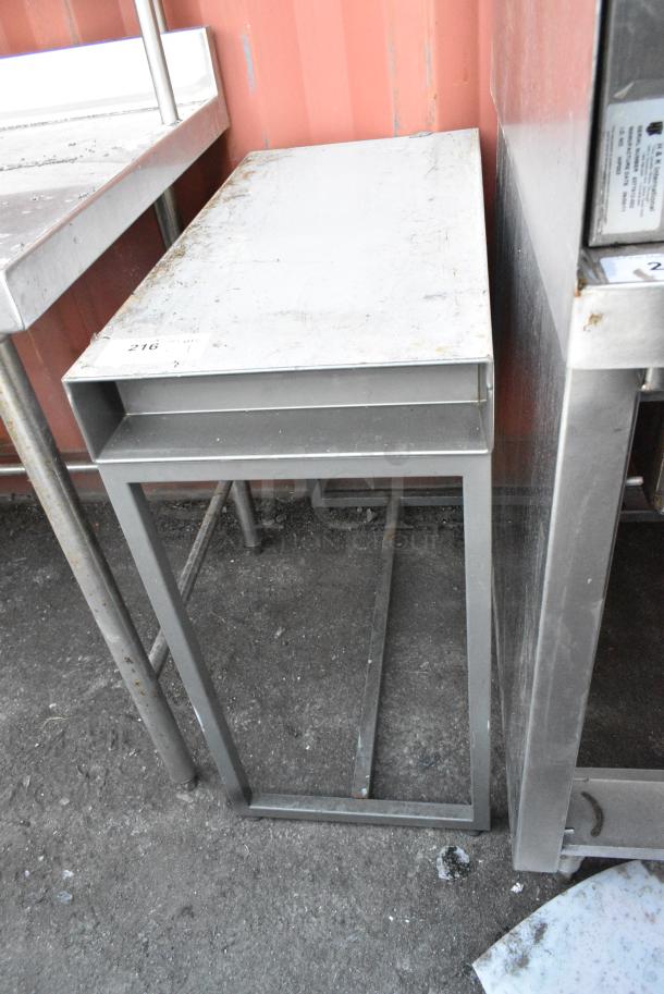 Metal Table. - Image 3 of 3