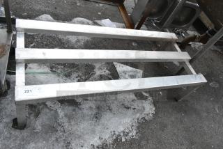 Metal Dunnage Rack.
