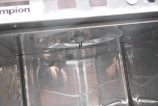 Champion Stainless Steel Commercial Undercounter Dishwasher. Door Does Not Stay Closed. - Image 4 of 7