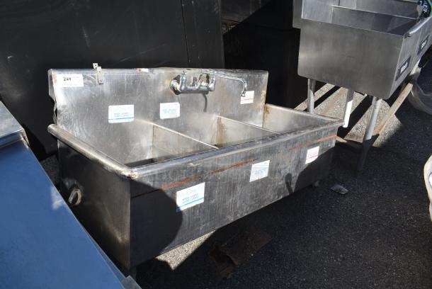 Stainless Steel 3 Bay Sink w/ Faucet and Handles. 1 Leg Needs To Be Reattached. - Image 2 of 6