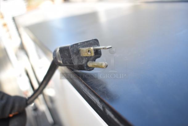 Structural Concepts HMO5153R Metal Commercial Open Grab N Go Merchandiser. 120 Volts, 1 Phase. - Image 7 of 7