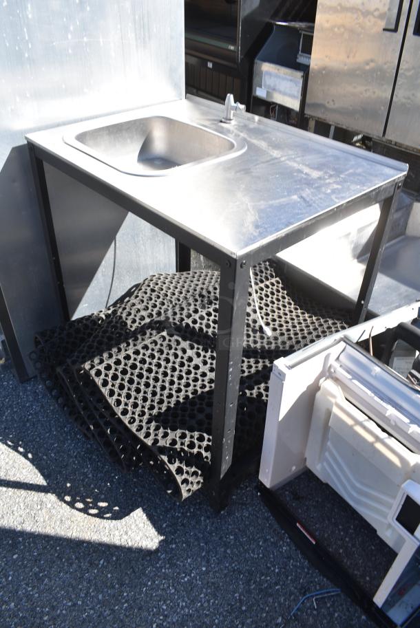 Stainless Steel Counter w/ Single Bay and Under Shelf. - Image 2 of 3