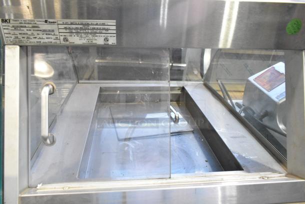 BKI WCC-2 Stainless Steel Commercial Countertop Heated Display Case Merchandiser. 208 Volts, 1 Phase. - Image 4 of 6