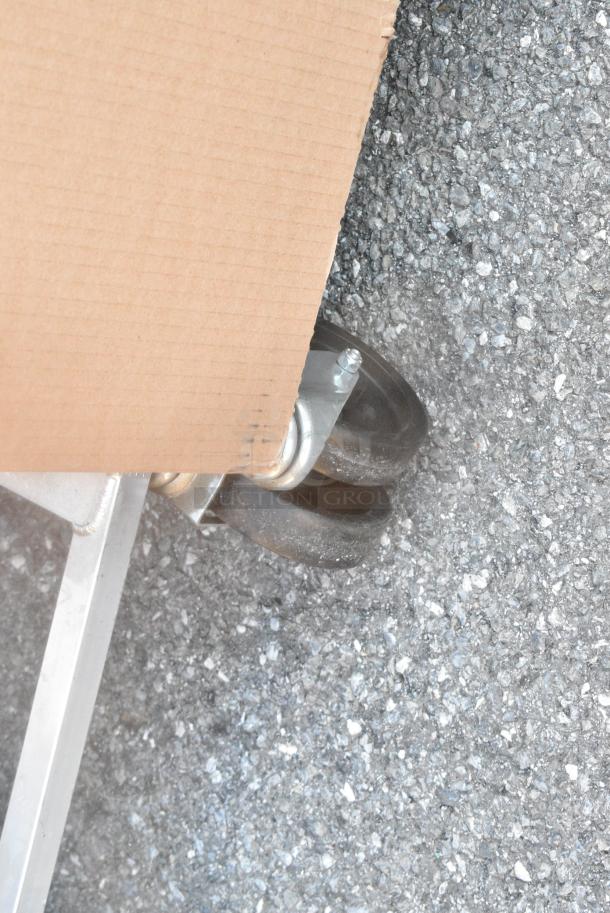 BRAND NEW SCRATCH AND DENT! Channel ETPR-3E3 8 Pan End Load Aluminum Steam Table Pan Rack - Assembled - Image 3 of 4