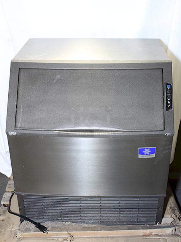 BRAND NEW SCRATCH & DENT! Manitowoc UYF0310W NEO 30" Water Cooled Undercounter Half Dice Cube Ice Machine with 119 lb. Bin - 120V, 293 lb. - Image 1 of 9