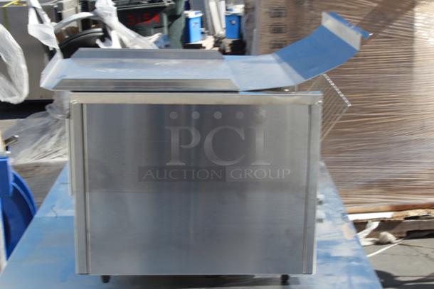 BRAND NEW SCRATCH & DENT! Vollrath JT3H Conveyor Toaster with 1 1/2"-3" Opening, 950 Slices Per Hour. S/N: 0173-01762644-002 - Image 2 of 7