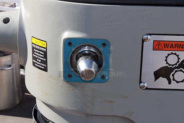 BRAND NEW SCRATCH & DENT! Globe SP40 40 Qt. Planetary Floor Mixer with Guard & Standard Accessories - 208V, 3 Phase, 2 hp. S/N: 7451968. Scratched on the right side. The hand wheel and side lever are damaged. Includes broken pieces and rubber feet. - Image 9 of 12