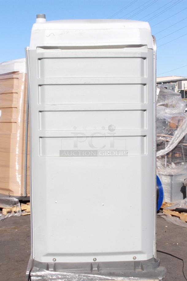 BRAND NEW, NEVER USED! PolyJohn FS3-1007 Fleet Light Gray Premium Portable Restroom - Assembled 13-MAY-2024. VERY MINOR SCUFFING!! - Image 3 of 8