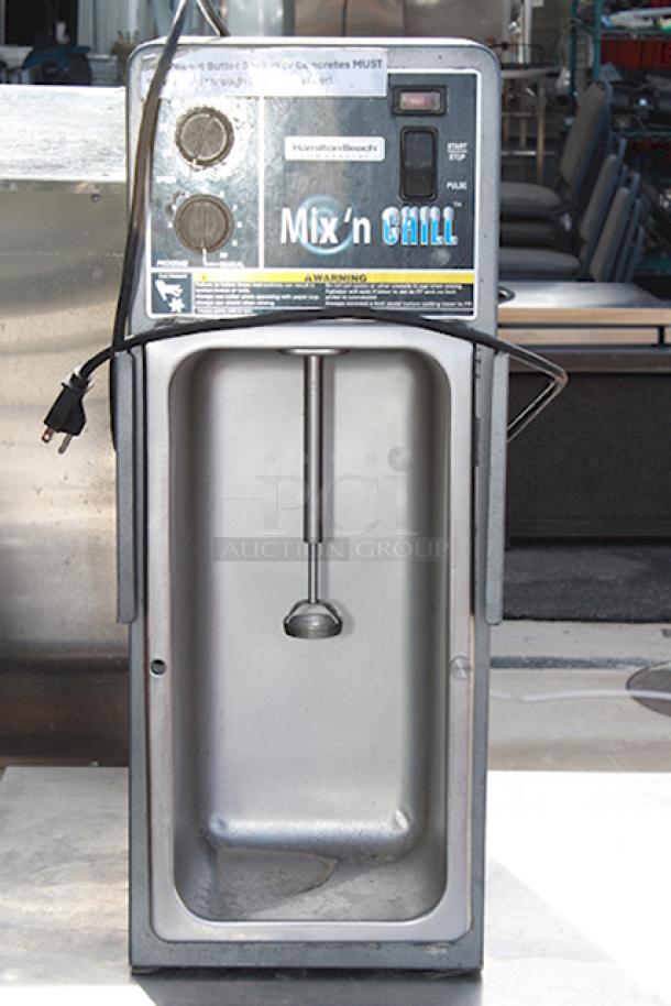 Hamilton Beach HMD900 Mix 'N Chill Frozen Dessert Mixer (1) Spindle & Variable Speed. In Working Order. - Image 3 of 3