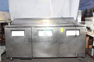 True TSSU-72-18 72 3/8" 3 Door Refrigerated Sandwich Prep Table. 115v. Tested. IN WORKING ORDER!!!
