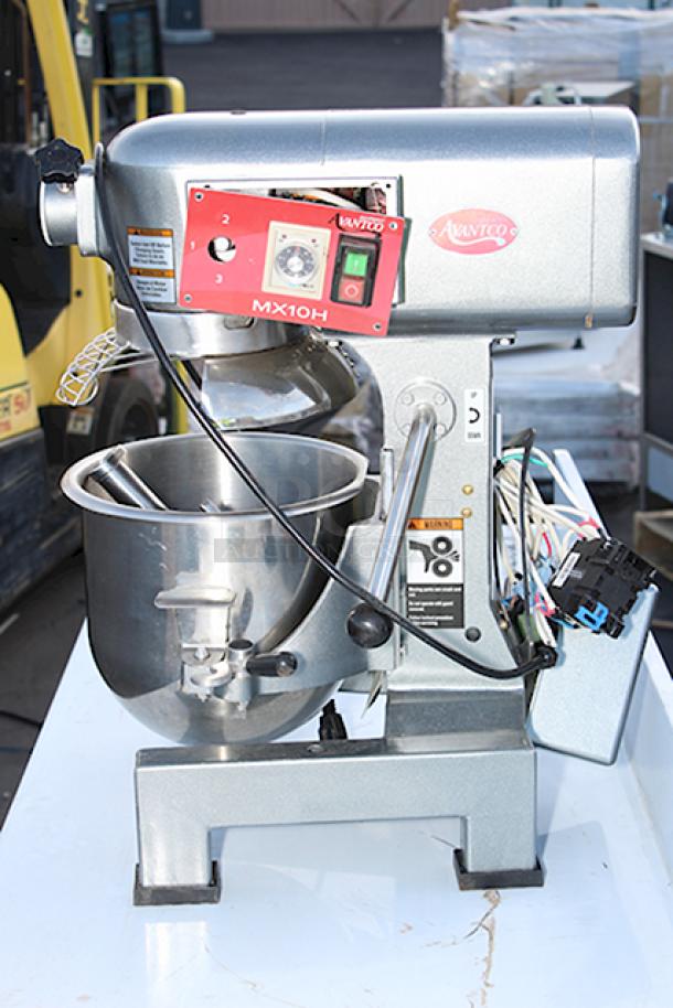 Avantco MX10H 10 Qt. Planetary Stand Mixer with Guard & Standard Accessories - 120V, 3/4 hp. Unit is damaged. - Image 3 of 5