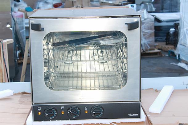 BRAND NEW SCRATCH & DENT! Vollrath CO4-208240HS Half Size Countertop Convection Oven - 208/240V. S/N: 0065-01551947-007. Unit is scratched, Handle is Broken. (see photos). - Image 1 of 10