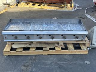 BRAND NEW SCRATCH & DENT! Cooking Performance Group GT-CPG-72-NL 72" Nat. Gas Countertop Griddle with Thermostatic Controls - 180,000 BTU. S/N: 2408006523.