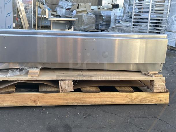 BRAND NEW SCRATCH & DENT! Cooking Performance Group GT-CPG-72-NL 72" Nat. Gas Countertop Griddle with Thermostatic Controls - 180,000 BTU. S/N: 2408006523. - Image 5 of 8