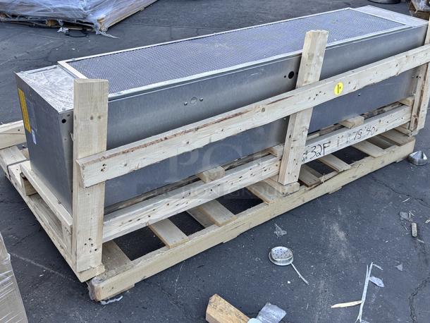 BRAND NEW CRATED! Curtron E-CFD-72-2 72" Commercial Front Door Air Curtain - 110-120V, 5 Amps, 1 Phase, 60 Hz. S/N: 02152418. Unit has some minor scratching. - Image 3 of 5