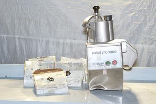BRAND NEW SCRATCH & DENT! Robot Coupe CL50 Ultra Continuous Feed Food Processor - 1 1/2 hp With (5) Discs, Blades & Grids: (2806SW) 11/32" Grating / Shredding Disc, (28130W) 3/8" Slicing Disc, (28064W) 1/8" Slicing Disc, (28119) 3/8" Dicing Grid, (28059W) 3/16" Grating / Shredding Disc. 120 Volts 1 Phase 60 Hz