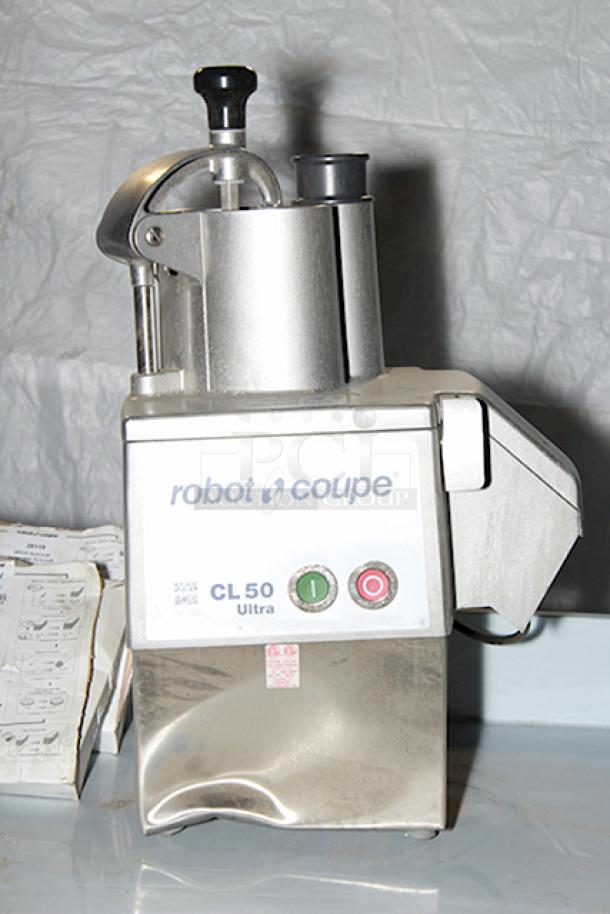 BRAND NEW SCRATCH & DENT! Robot Coupe CL50 Ultra Continuous Feed Food Processor - 1 1/2 hp With (5) Discs, Blades & Grids: (2806SW) 11/32" Grating / Shredding Disc, (28130W) 3/8" Slicing Disc, (28064W) 1/8" Slicing Disc, (28119) 3/8" Dicing Grid, (28059W) 3/16" Grating / Shredding Disc. 120 Volts 1 Phase 60 Hz - Image 2 of 8