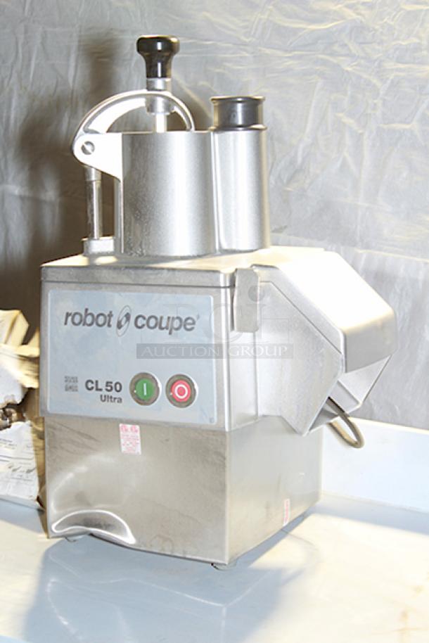 BRAND NEW SCRATCH & DENT! Robot Coupe CL50 Ultra Continuous Feed Food Processor - 1 1/2 hp With (5) Discs, Blades & Grids: (2806SW) 11/32" Grating / Shredding Disc, (28130W) 3/8" Slicing Disc, (28064W) 1/8" Slicing Disc, (28119) 3/8" Dicing Grid, (28059W) 3/16" Grating / Shredding Disc. 120 Volts 1 Phase 60 Hz - Image 4 of 8