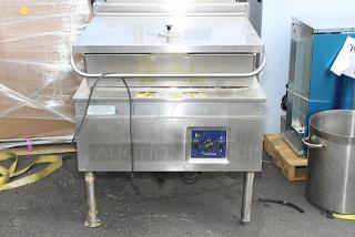 Cleveland SEL-25-TR 25 Gallon DuraPan Electric Open Base Tilt Skillet, Propane - 120v. In Working Order.