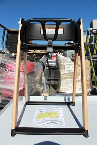 BRAND NEW SCRATCH & DENT! Koala Kare KB615-02 Koala Stowe™ Black / Natural Foldable High Chair. Packaging was damaged and the legs are scratched