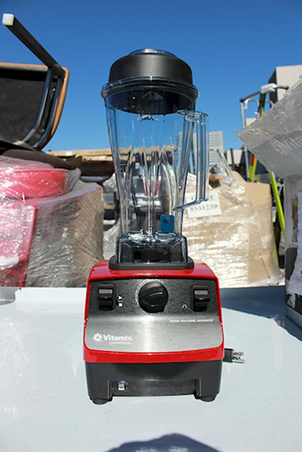 Vitamix 62826 Vita-Prep 3 3 hp Blender with 64 oz. Container - 120V. - Image 5 of 8