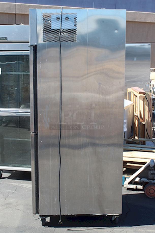 True TR1F-2HS Reach-In Solid Half Door Freezer, On Commercial Casters. 115v/60hz/1Ph. S/N: 5182671. Tested. In Working Order - Image 3 of 5