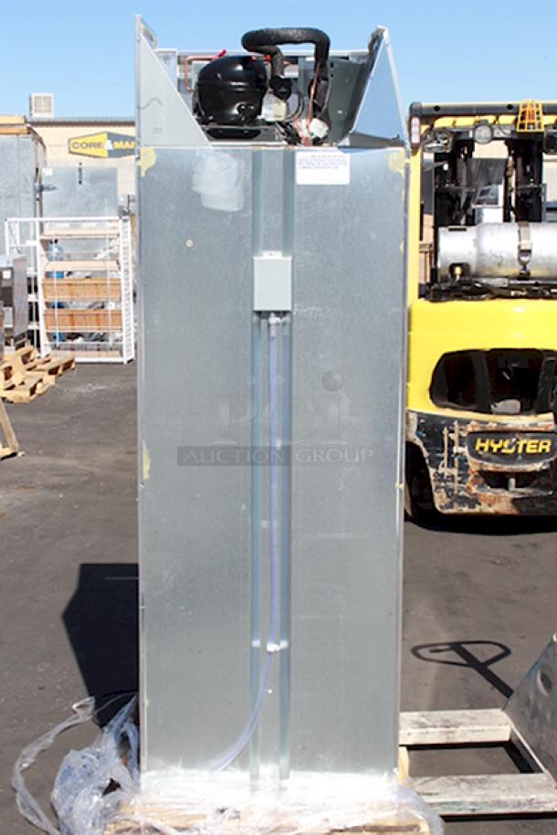 BRAND NEW SCRATCH & DENT! Continental Refrigerator 1R-N 26" Solid Door Reach-In Refrigerator, 115 Volts, 1 Phase, 60Hz. On Commercial Casters. In working Order. Keys to lock are missing. S/N: 16494690. Unit is dented. See photos. - Image 3 of 6
