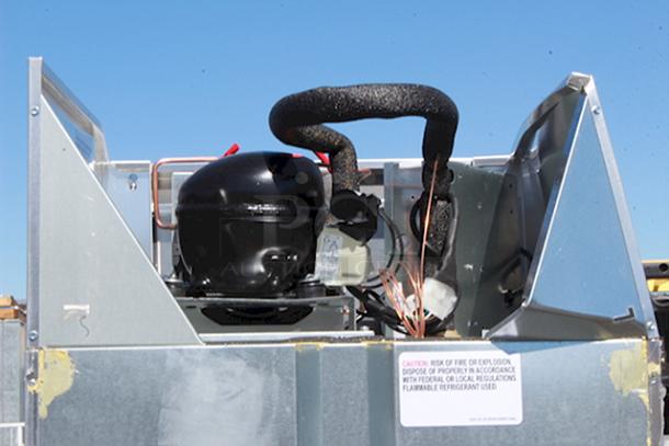 BRAND NEW SCRATCH & DENT! Continental Refrigerator 1R-N 26" Solid Door Reach-In Refrigerator, 115 Volts, 1 Phase, 60Hz. On Commercial Casters. In working Order. Keys to lock are missing. S/N: 16494690. Unit is dented. See photos. - Image 4 of 6