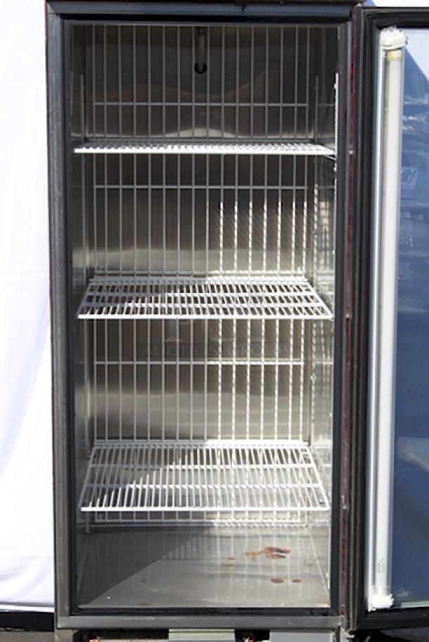 True TS-23FG~FGD01 27" Stainless Steel Glass Door Reach-In Freezer, 115v. On Commercial Casters. Tested. In working Order. S/N: 5182668. - Image 5 of 6