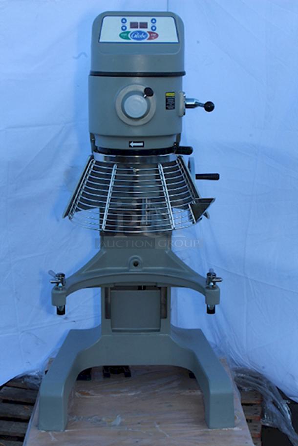 BRAND NEW SCRATCH & DENT! Globe SP40 40 Qt. Planetary Floor Mixer with Guard - 208V, 3 Phase, 2 hp. S/N: 74 52007. Mfr Date: 07/24. Missing Cover Plate. See Photos. - Image 5 of 10