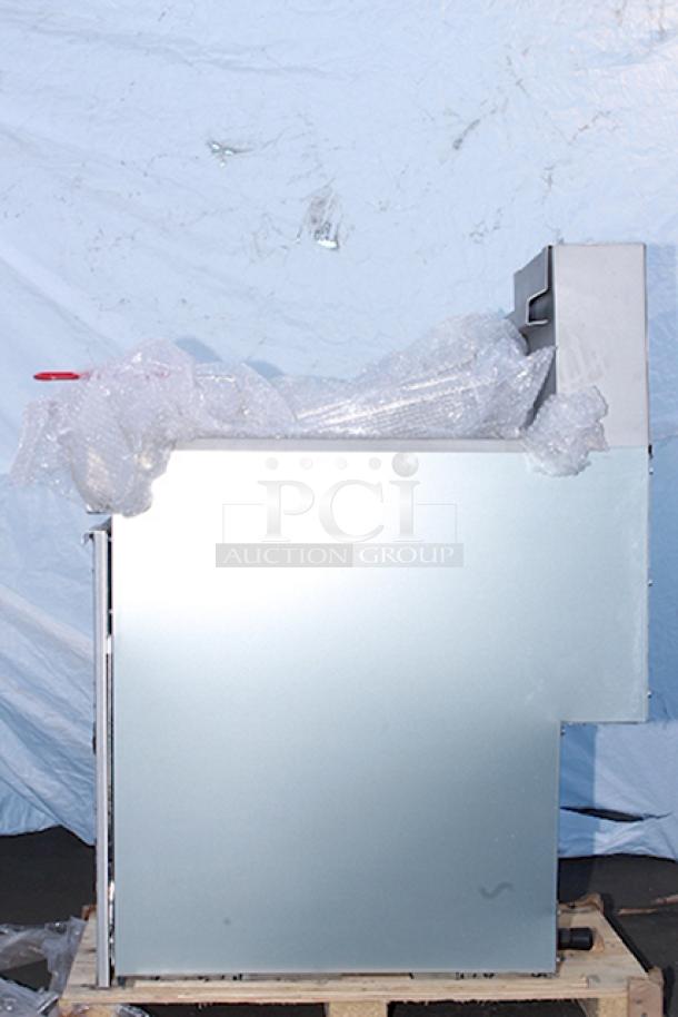 BRAND NEW SCRATCH & DENT! Vulcan LG300-1 35-40 lb. Natural Gas Floor Fryer - 90,000 BTU S/N: DV1175704. Includes Fry Baskets. Unit is dented - Image 3 of 9