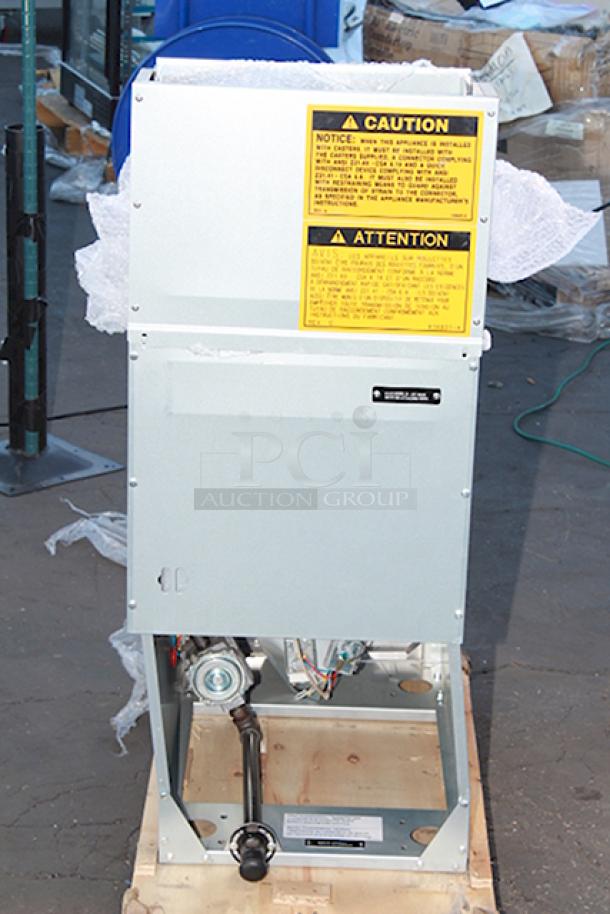 BRAND NEW SCRATCH & DENT! Vulcan LG300-1 35-40 lb. Natural Gas Floor Fryer - 90,000 BTU S/N: DV1175704. Includes Fry Baskets. Unit is dented - Image 6 of 9