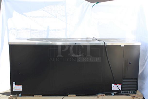 BRAND NEW SCRATCH & DENT! True TBB-4G-HC-LD 90 3/8" Black Glass Door Back Bar Refrigerator with LED Lighting. 115 Volts	2.8 Amps	1 Phase	60 Hz. Missing Keys. Power cord needs to be replaced. - Image 2 of 2