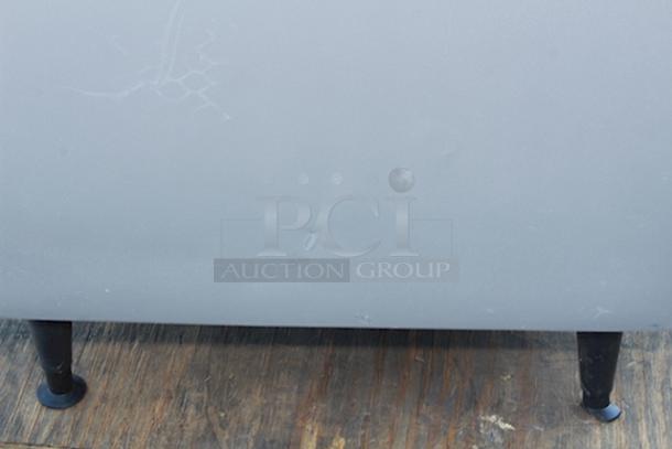 BRAND NEW SCRATCH AND DENT! Scotsman B530P Ice Storage Bin 536 lb. Plastic Exterior. One leg is missing and one is has a damaged footing (see photos). - Image 7 of 9