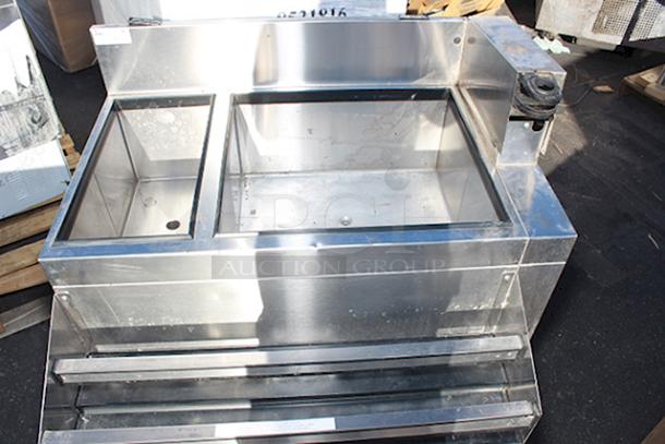 Glastender CBB-36L-CP10 Underbar Ice Bin/Cocktail Station, Bottle Well Bin. S/N: 262843. Mfr. Date: 03-04-09 - Image 3 of 6
