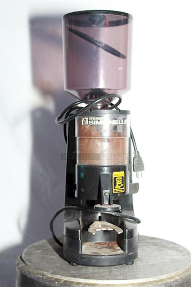 Nuova Simonelli MDX Commercial Espresso Grinder. 110-120v 60hz - Image 3 of 6