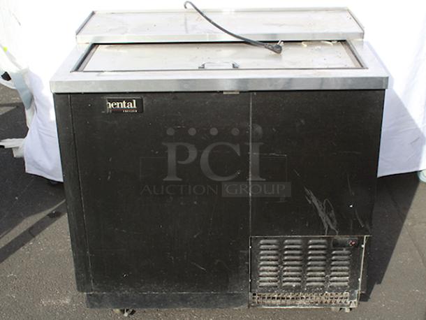 Continental Refrigerator CGC37 - 37" Glass and Plate Chiller. In Working Order.  115v 60Hz 1Ph. S/N: 15721185 - Image 1 of 7