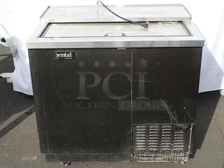 Continental Refrigerator CGC37 - 37" Glass and Plate Chiller. In Working Order.  115v 60Hz 1Ph. S/N: 15721185