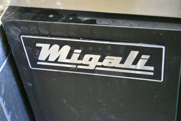 BRAND NEW SCRATCH AND DENT! Migali C-DD60-2-HC Stainless Steel Commercial 2 Door Back Bar Cooler. 115 Volts, 1 Phase. Tested and Working! - Image 3 of 9