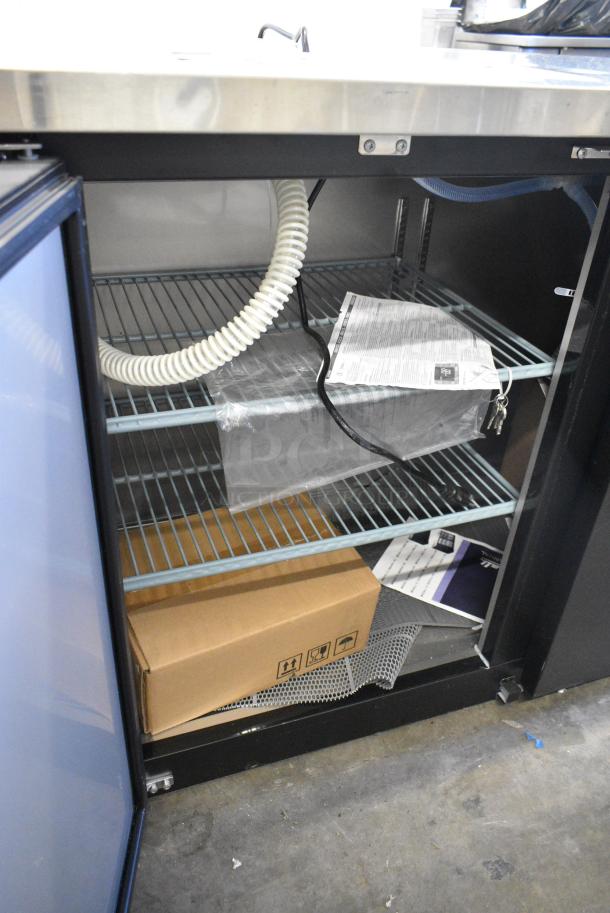 BRAND NEW SCRATCH AND DENT! 2022 Migali C-DD60-2-HC Stainless Steel Commercial 2 Door Direct Draw Kegerator. 115 Volts, 1 Phase. Tested and Working! - Image 4 of 8