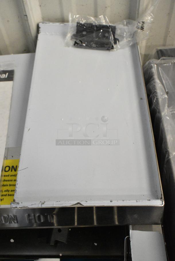 BRAND NEW SCRATCH AND DENT! Avantco 184T3600D Stainless Steel Commercial Countertop Electric Powered Conveyor Toaster Oven. 240 Volts, 1 Phase. - Image 3 of 8