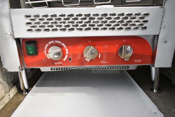 BRAND NEW SCRATCH AND DENT! Avantco 184T3600D Stainless Steel Commercial Countertop Electric Powered Conveyor Toaster Oven. 240 Volts, 1 Phase. - Image 5 of 8