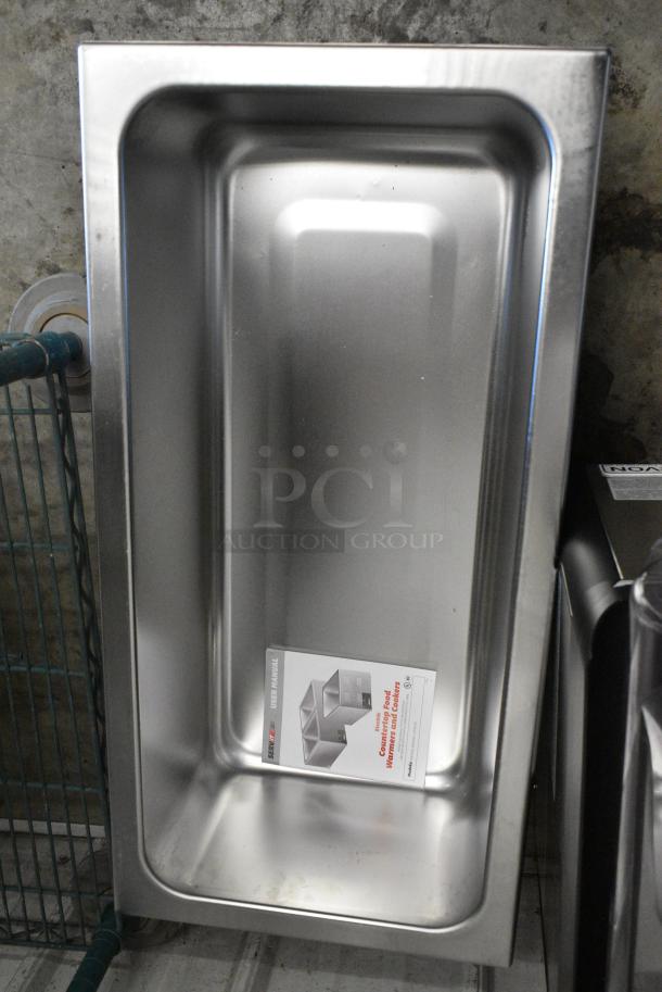 BRAND NEW SCRATCH AND DENT! ServIt 423FW150L Stainless Steel Commercial Countertop Food Warmer. 115 Volts, 1 Phase. Tested and Working! - Image 4 of 7