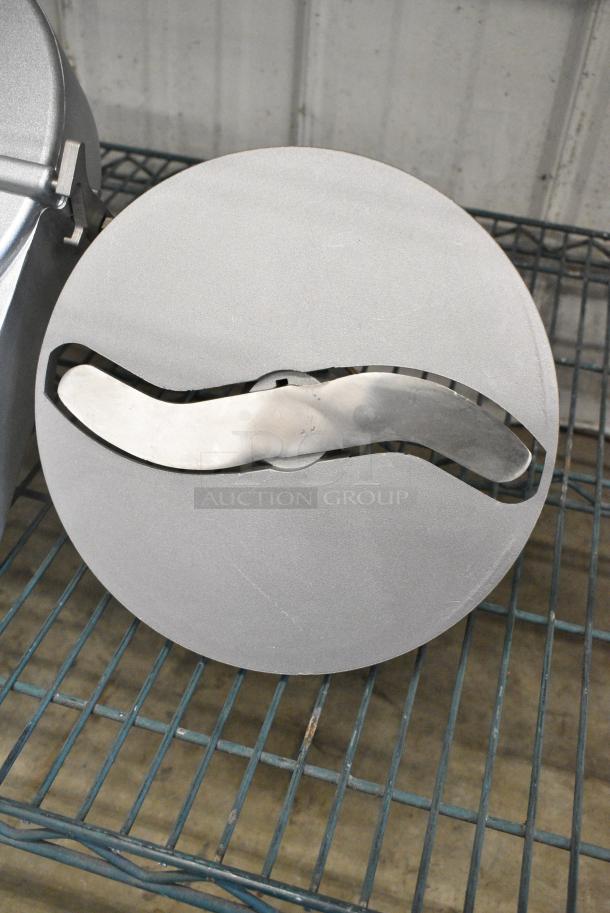 BRAND NEW SCRATCH AND DENT! Metal Commercial Pelican Head w/ Shredding Blade and S Blade. - Image 2 of 8
