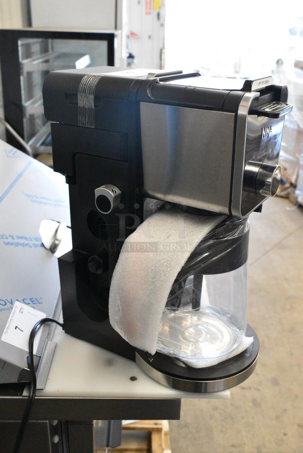 BRAND NEW SCRATCH AND DENT! Ninja Countertop Coffee Machine w/ Coffee Pot. 120 Volts, 1 Phase. - Image 5 of 7